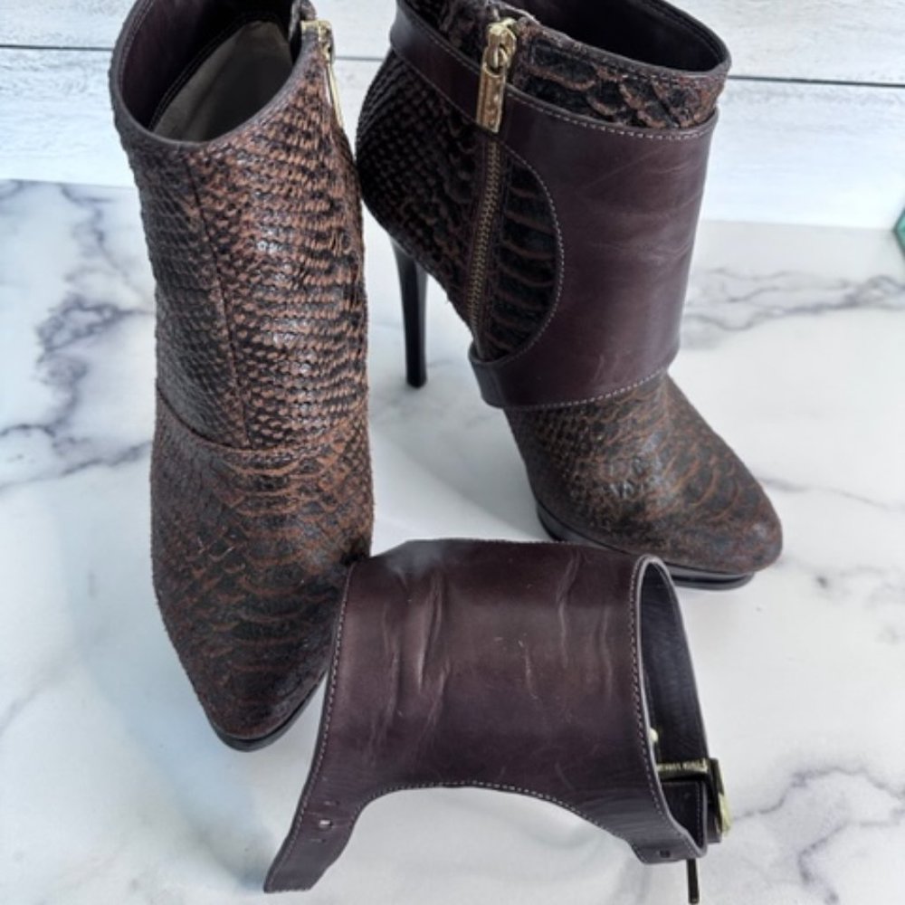 Michael Kors Leather Booties - 2 in 1 shoe! Women US 8.5 - Picture 2 of 4